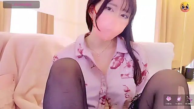 maii- online show from March 21, 2025, 11:56 pm