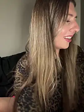 sophielove888 online show from October 24, 2025, 2:54 am