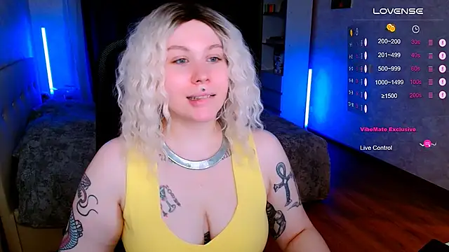 Blueberry-baby online show from November 30, 2025, 8:42 pm