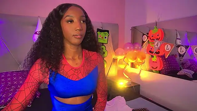 FiorelaLenin online show from October 31, 2025, 12:35 pm