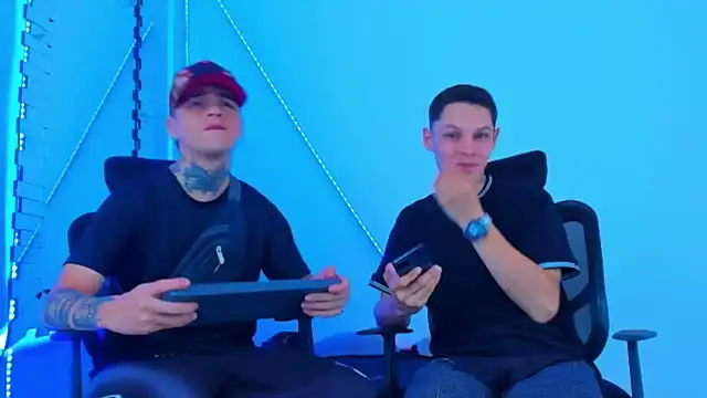 HOT boy2025 online show from November 1, 2025, 7:30 pm