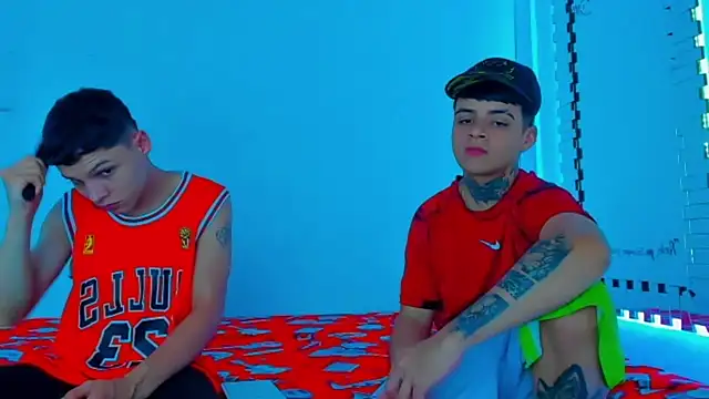 HOT boy2025 online show from March 11, 2025, 9:26 pm