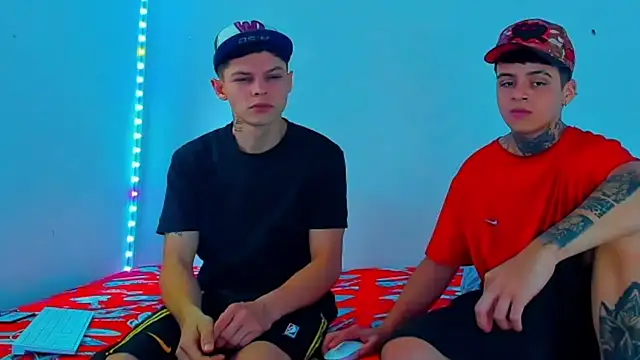 HOT boy2025 online show from March 17, 2025, 9:24 pm