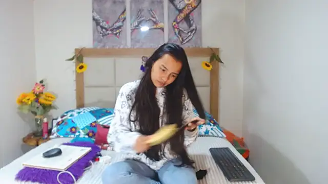 valentina hearts online show from March 6, 2025, 11:53 pm