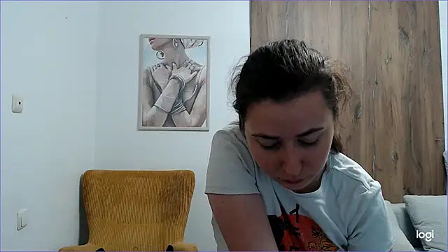 VioletaFlower7 online show from June 12, 2026, 11:52 am