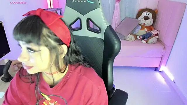 zoesullivan online show from February 13, 2025, 10:12 am