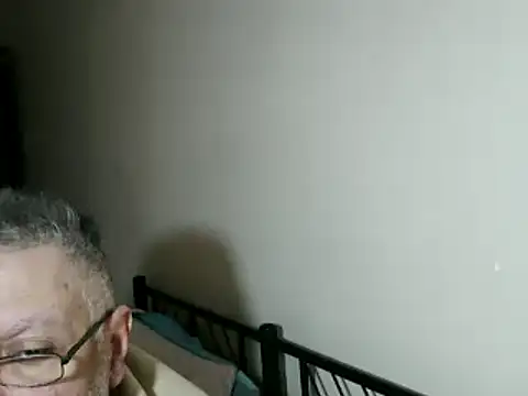 100Tauros online show from November 6, 2025, 10:52 am