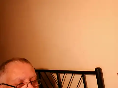 100Tauros online show from October 7, 2025, 10:11 pm