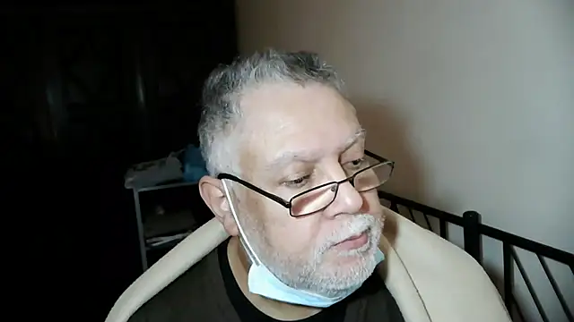 100Tauros online show from November 17, 2025, 3:38 pm