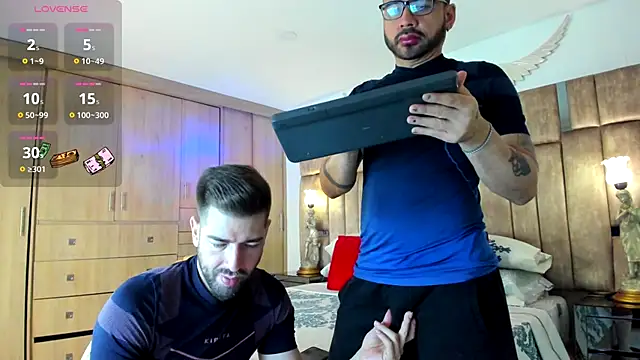 petterwilly1 online show from October 11, 2025, 3:13 pm