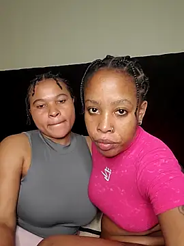 R-thequeen online show from November 27, 2025, 12:38 pm