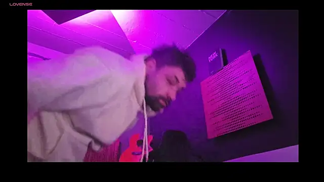 savage daddyy online show from January 17, 2025, 8:24 am