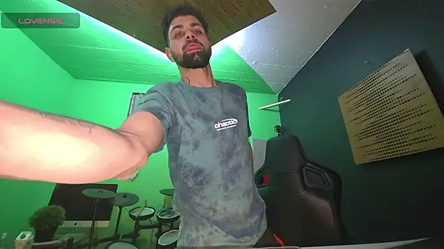 savage daddyy online show from February 27, 2025, 7:08 am