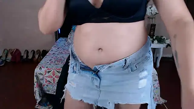 VioletaaaSlave online show from May 11, 2026, 4:04 pm