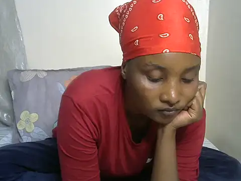 StacyGee24 online show from November 12, 2025, 7:29 pm