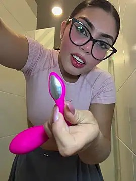 zui lu online show from December 14, 2025, 4:29 am