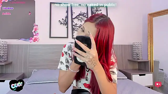 SkinnyFoxy online show from March 18, 2025, 9:21 pm