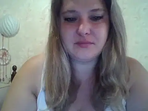 ParisMimi online show from September 14, 2025, 5:52 am