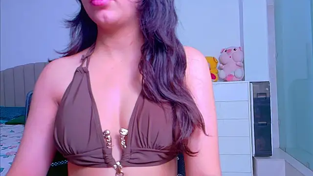 Aashika-Kaur online show from September 20, 2025, 4:06 am