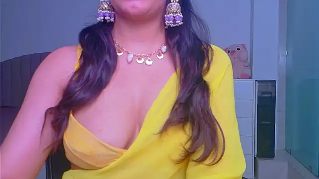 Aashika-Kaur online show from September 16, 2025, 4:24 am