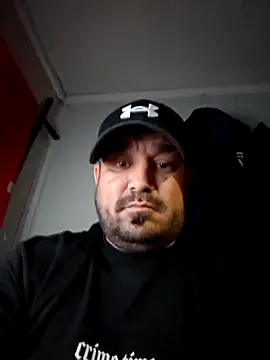 Futacisu online show from October 28, 2025, 5:23 pm