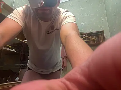 Snapshot of Ariel_Ari chatting on February 13, 2025, 3:29 am Ariel Ari online show from February 13, 2025, 3:29 am