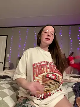 Sweetdee222x online show from December 13, 2024, 7:47 am