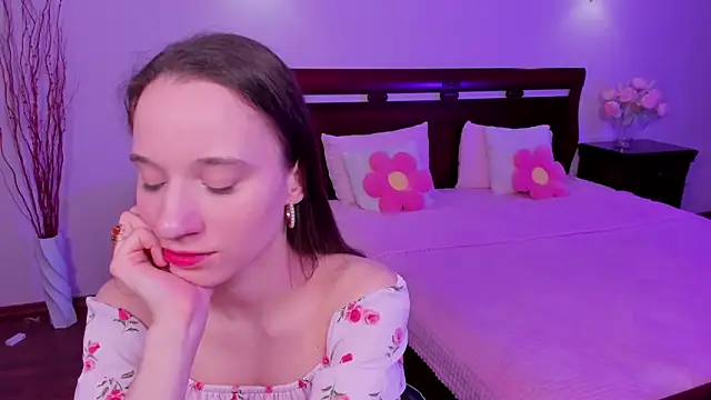 StaceySunny online show from March 8, 2026, 5:27 pm