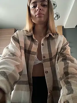 Snapshot of Jasmine_urPrincess chatting on October 13, 2025, 6:15 am Jasmine urPrincess online show from October 13, 2025, 6:15 am