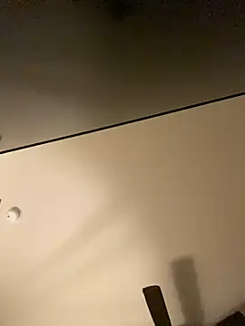 goldbuni online show from December 22, 2024, 1:33 pm