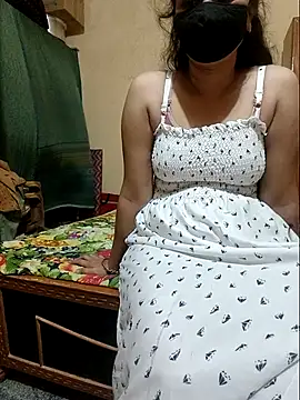 Hot-Mahitha online show from July 25, 2026, 6:03 pm
