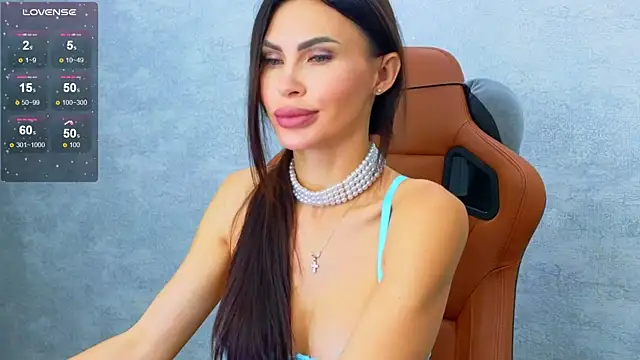 Snapshot of KimDavisBaby chatting on October 4, 2025, 4:14 am KimDavisBaby online show from October 4, 2025, 4:14 am