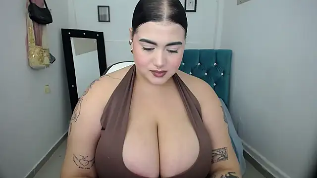 MadinsonCopper online show from September 18, 2025, 12:57 am