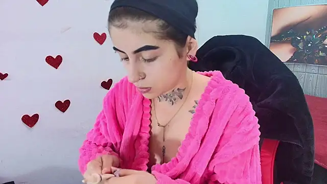 Snapshot of Bonnye_star chatting on February 19, 2026, 3:03 am Bonnye star online show from February 19, 2026, 3:03 am