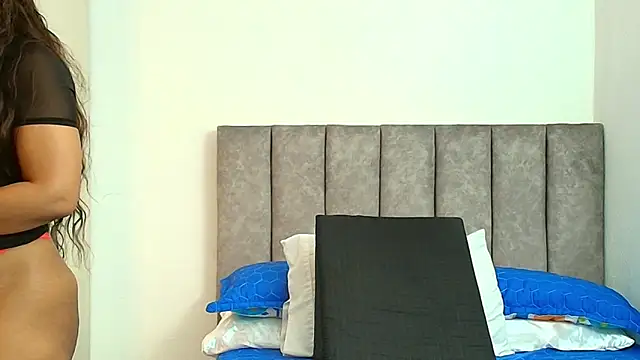 Snapshot of karina_lewis_ chatting on December 1, 2025, 4:02 am karina lewis online show from December 1, 2025, 4:02 am