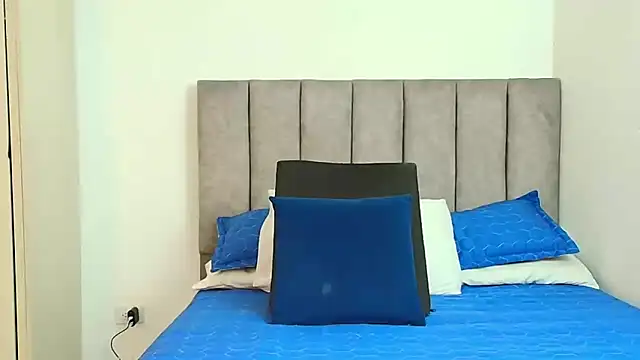 Snapshot of karina_lewis_ chatting on September 10, 2025, 4:11 am karina lewis online show from September 10, 2025, 4:11 am