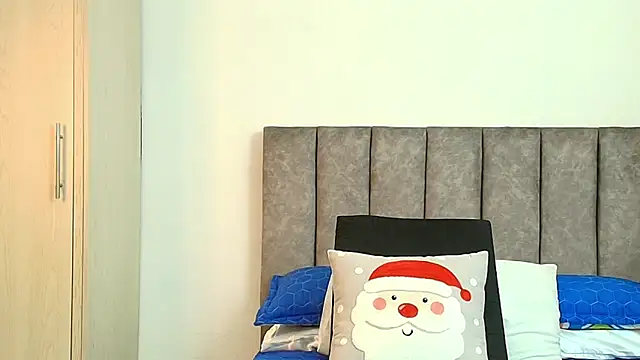 Snapshot of karina_lewis_ chatting on December 20, 2025, 4:37 am karina lewis online show from December 20, 2025, 4:37 am