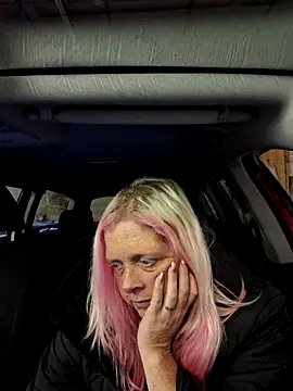 chubby british blonde uk online show from February 9, 2026, 1:31 pm