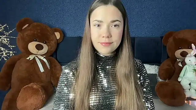 Mika Miller online show from April 8, 2026, 4:58 am