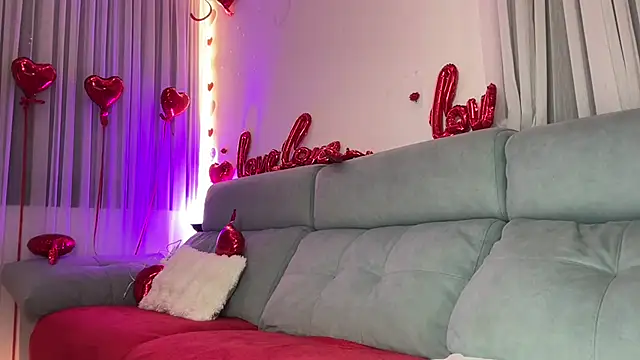 Mika Miller online show from February 15, 2026, 12:11 am