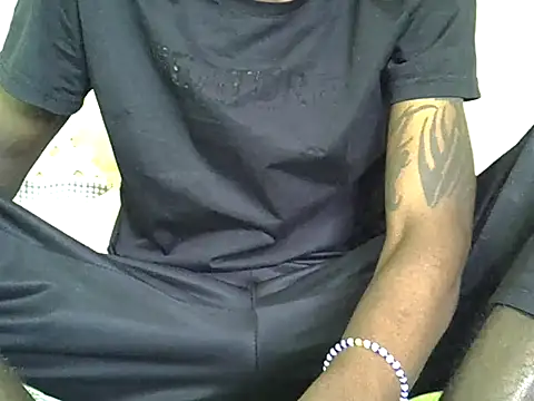 Snapshot of Delicious-D chatting on May 16, 2026, 6:34 am Delicious-D online show from May 16, 2026, 6:34 am