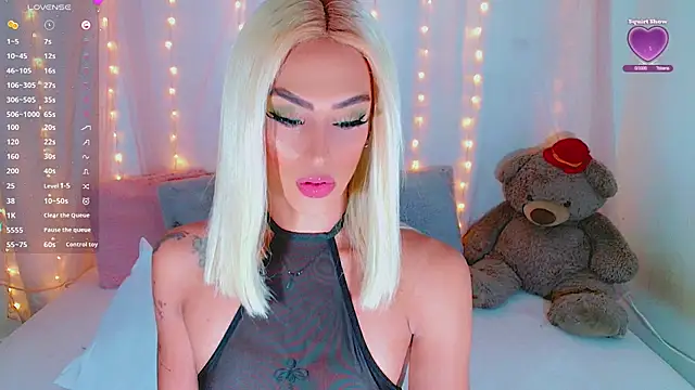 Snapshot of AlanaBekeer chatting on November 7, 2025, 8:13 pm AlanaBekeer online show from November 7, 2025, 8:13 pm