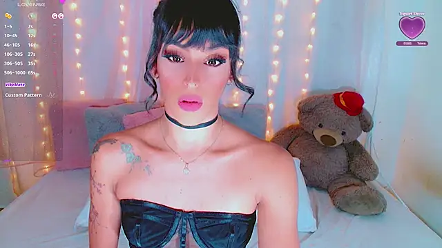 Snapshot of AlanaBekeer chatting on November 22, 2025, 6:29 pm AlanaBekeer online show from November 22, 2025, 6:29 pm