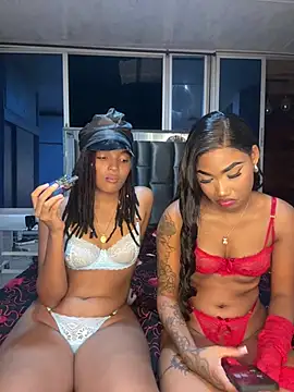 Snapshot of Lya-Kasandra chatting on February 23, 2025, 12:19 am Lya-Kasandra online show from February 23, 2025, 12:19 am