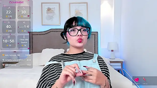 Sweet Namii online show from February 3, 2026, 8:03 pm