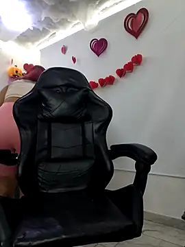 amy suck online show from February 25, 2025, 8:00 pm