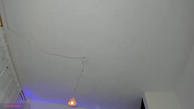 Scarlett 811 online show from April 15, 2026, 8:20 pm