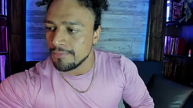Snapshot of MikeEstevess chatting on August 2, 2026, 7:50 am MikeEstevess online show from August 2, 2026, 7:50 am