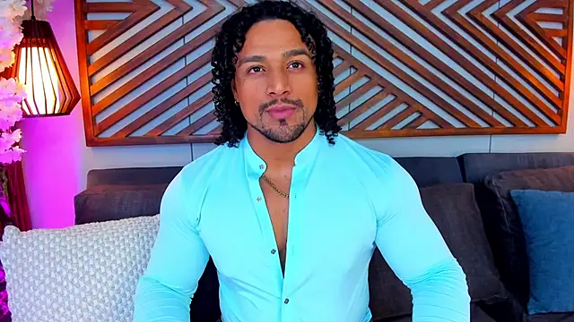 Snapshot of MikeEstevess chatting on July 18, 2026, 6:55 am MikeEstevess online show from July 18, 2026, 6:55 am