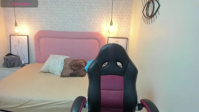 Kittytimberlake online show from October 30, 2025, 12:14 pm